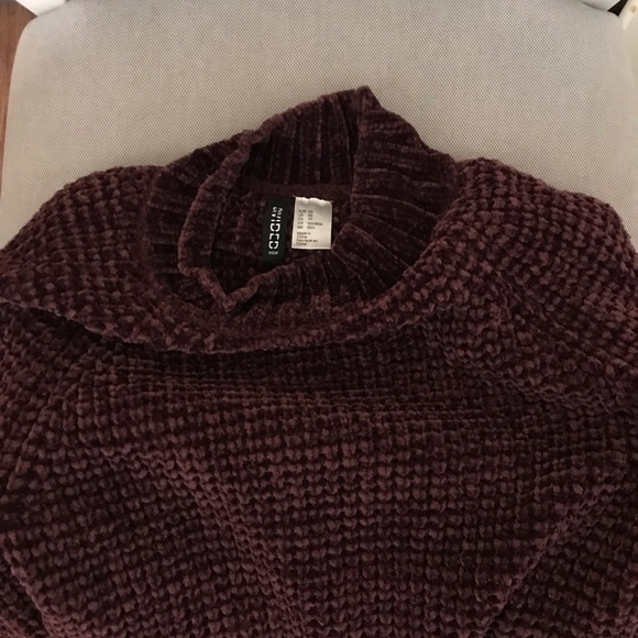 COPY - Women's Burgundy Sweater, H&M, Size XS - Picture 3 of 3